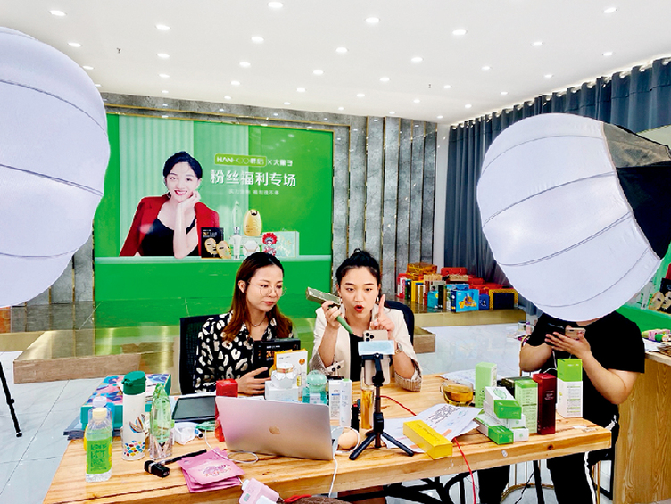 快手买站一块钱100_买快手快币_快手上的快币平台抽成多少